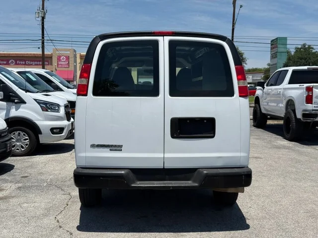 SEMINUEVOS CHEVROLET Express 2500 Cargo a Estados en autogozo