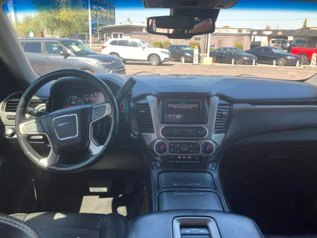 SEMINUEVOS GMC Yukon XL at Prime Dealer LLC in Mesa