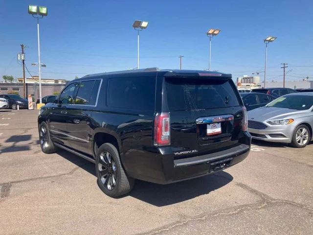SEMINUEVOS GMC Yukon XL at Prime Dealer LLC in Mesa