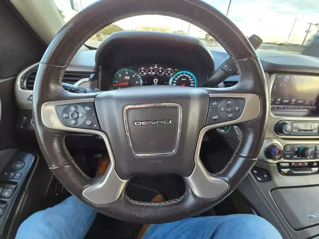 SEMINUEVOS GMC Yukon XL a Estados en autogozo