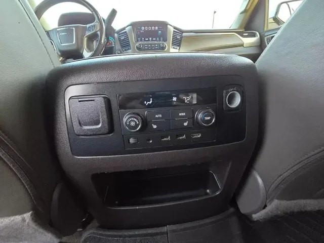 SEMINUEVOS GMC Yukon XL a Estados en autogozo
