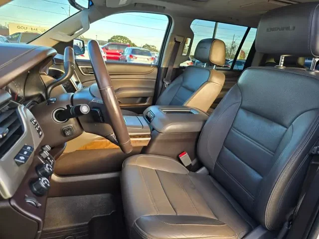 SEMINUEVOS GMC Yukon XL a Estados en autogozo