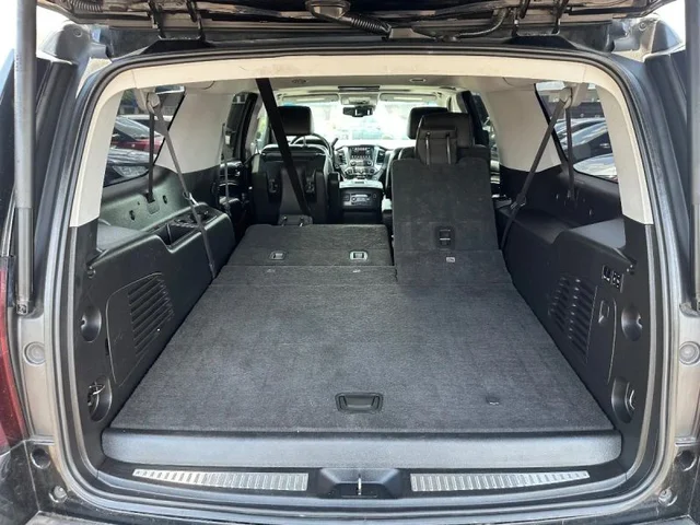 SEMINUEVOS CHEVROLET Suburban at Prime Dealer LLC in Mesa