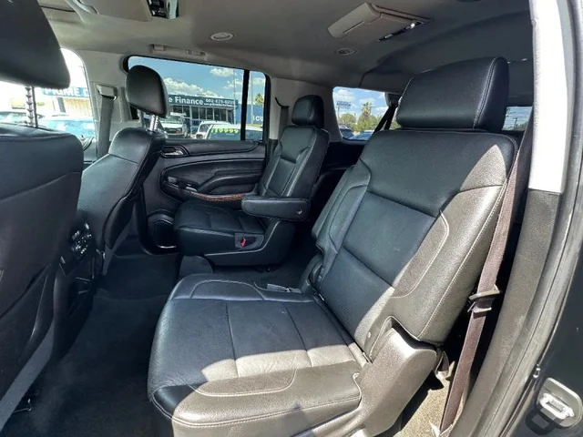 SEMINUEVOS CHEVROLET Suburban at Prime Dealer LLC in Mesa