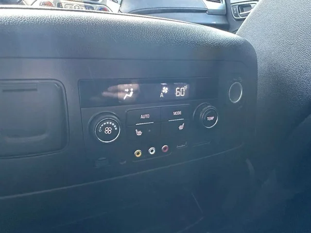 SEMINUEVOS CHEVROLET Suburban at Prime Dealer LLC in Mesa