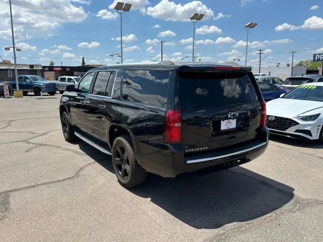 SEMINUEVOS CHEVROLET Suburban at Prime Dealer LLC in Mesa