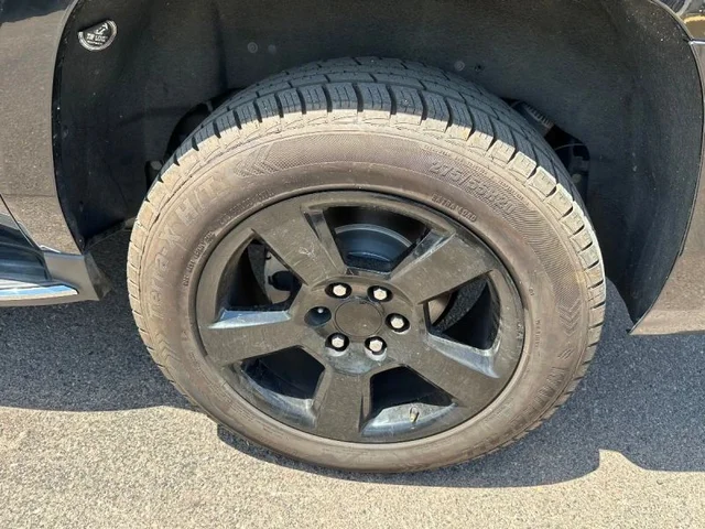 SEMINUEVOS CHEVROLET Suburban at Prime Dealer LLC in Mesa