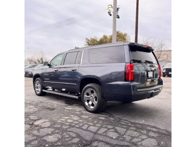 SEMINUEVOS CHEVROLET Suburban a Estados en autogozo