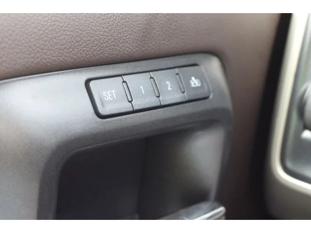 SEMINUEVOS GMC Sierra 3500 HD Crew Cab a Estados en autogozo