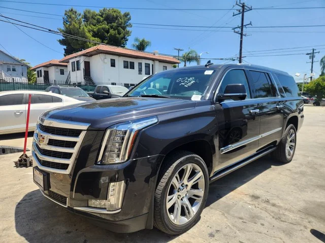 SEMINUEVOS CADILLAC Escalade ESV a Estados en autogozo
