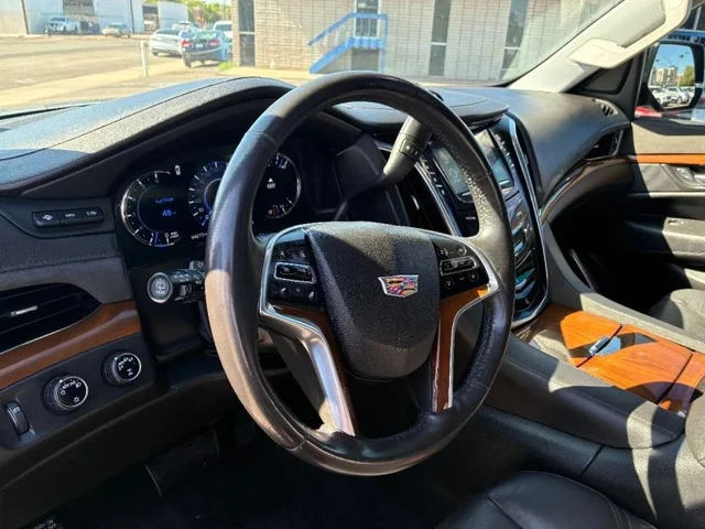 SEMINUEVOS CADILLAC Escalade at Prime Dealer LLC in Mesa
