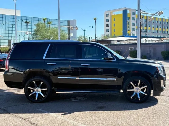 SEMINUEVOS CADILLAC Escalade at Prime Dealer LLC in Mesa