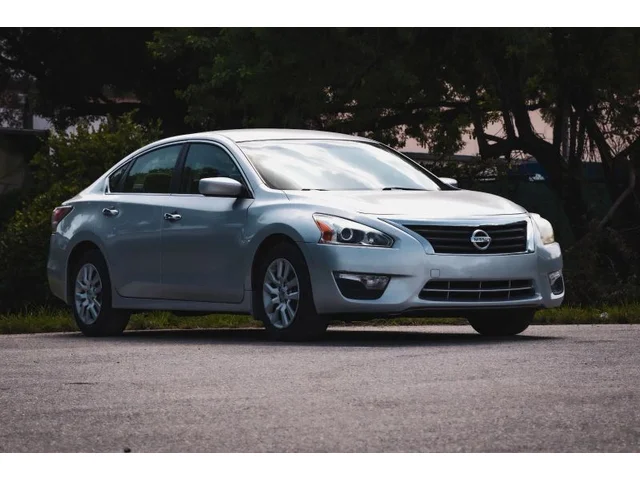 SEMINUEVOS NISSAN Altima a Estados en autogozo