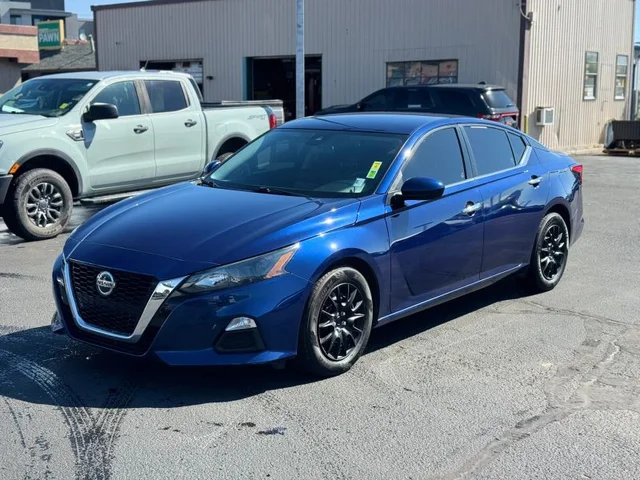 SEMINUEVOS NISSAN Altima a Estados en autogozo