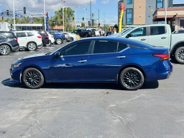 SEMINUEVOS NISSAN Altima a Estados en autogozo