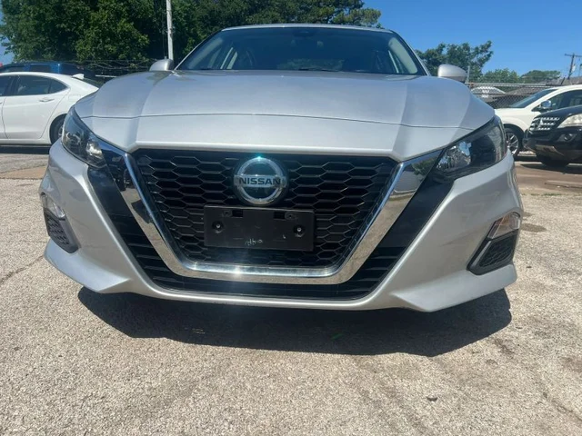 SEMINUEVOS NISSAN Altima a Estados en autogozo