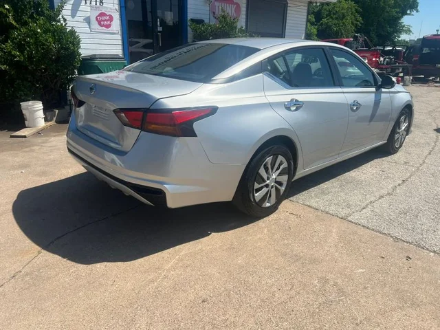 SEMINUEVOS NISSAN Altima a Estados en autogozo