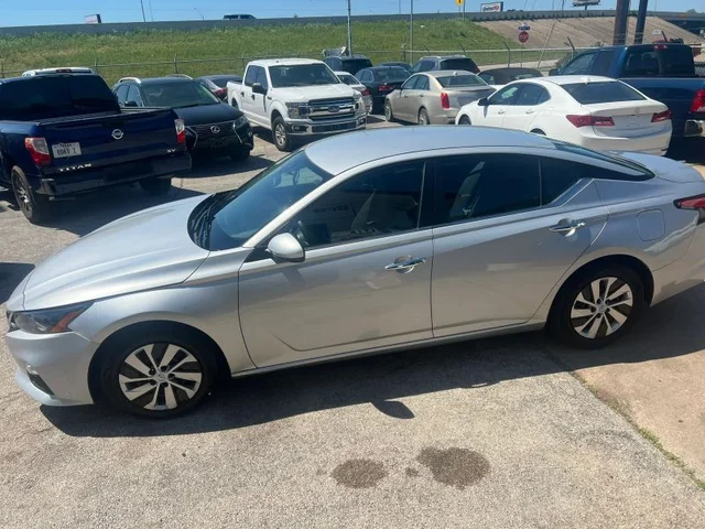 SEMINUEVOS NISSAN Altima a Estados en autogozo