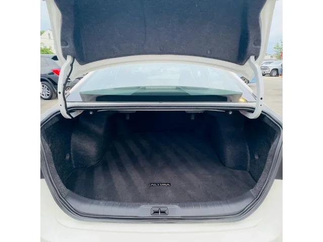 SEMINUEVOS NISSAN Altima a Estados en autogozo