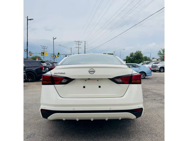 SEMINUEVOS NISSAN Altima a Estados en autogozo