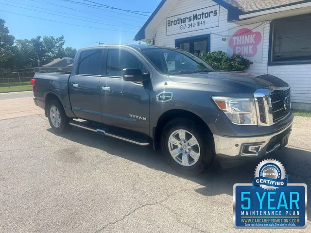 SEMINUEVOS NISSAN Titan Crew Cab a Estados en autogozo