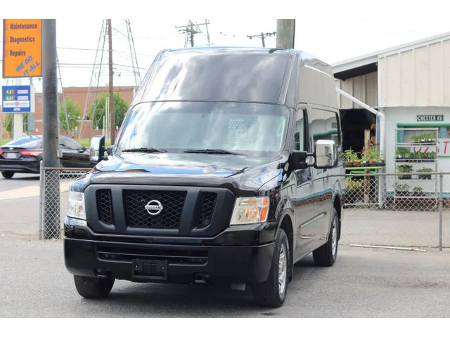 SEMINUEVOS NISSAN NV2500 HD Cargo a Estados en autogozo