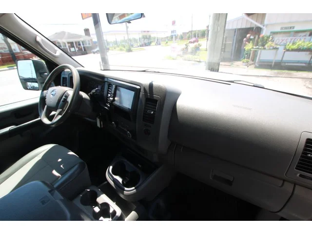 SEMINUEVOS NISSAN NV2500 HD Cargo a Estados en autogozo