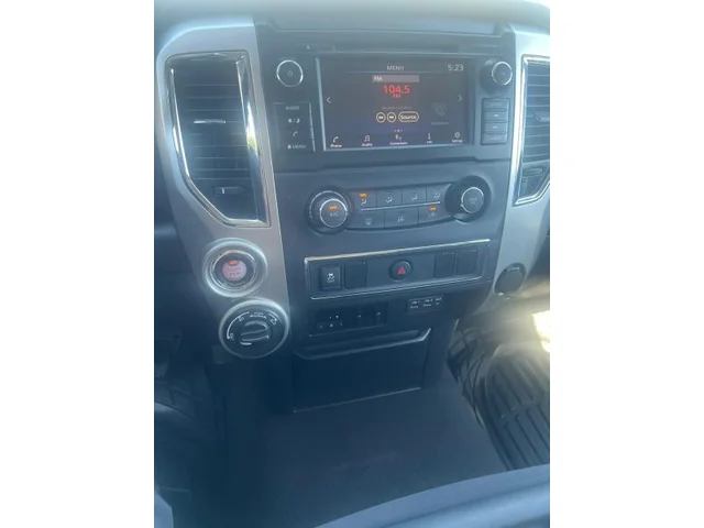 SEMINUEVOS NISSAN TITAN XD Crew Cab a Estados en autogozo