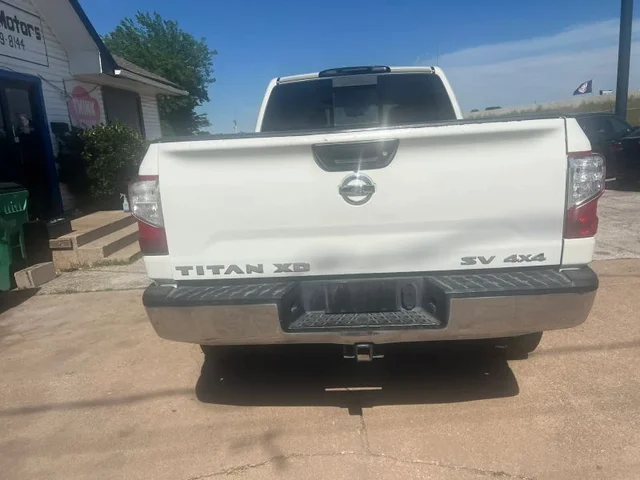 SEMINUEVOS NISSAN TITAN XD Crew Cab a Estados en autogozo
