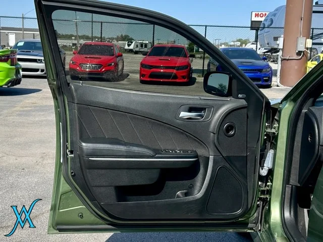 SEMINUEVOS DODGE Charger a Estados en autogozo