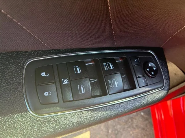 SEMINUEVOS DODGE Charger a Estados en autogozo