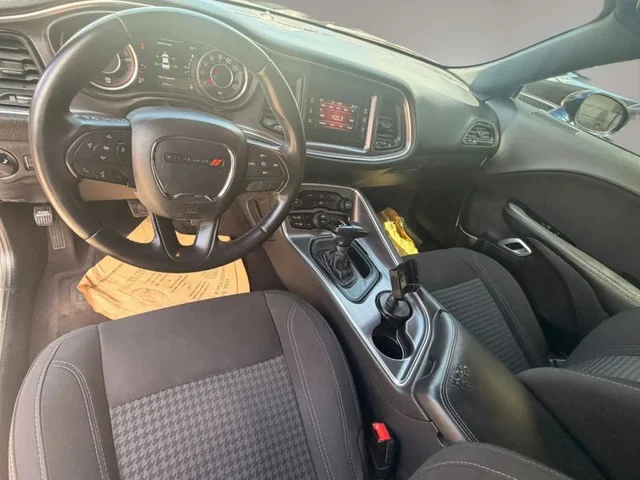 SEMINUEVOS DODGE Challenger a Estados en autogozo