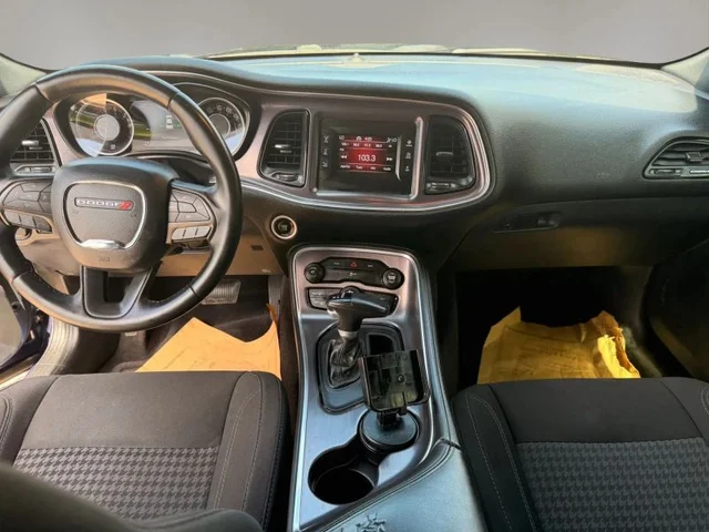 SEMINUEVOS DODGE Challenger a Estados en autogozo