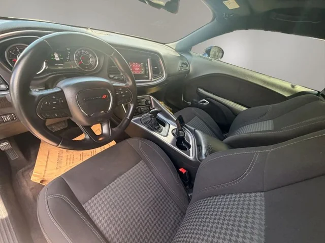 SEMINUEVOS DODGE Challenger a Estados en autogozo