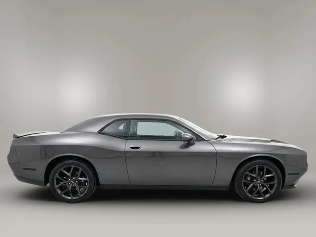 SEMINUEVOS DODGE Challenger a Estados en autogozo