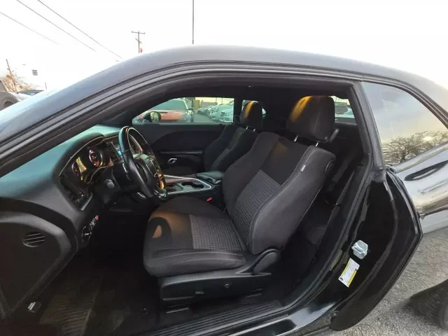 SEMINUEVOS DODGE Challenger a Estados en autogozo