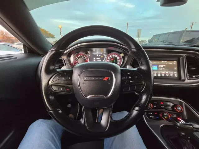 SEMINUEVOS DODGE Challenger a Estados en autogozo