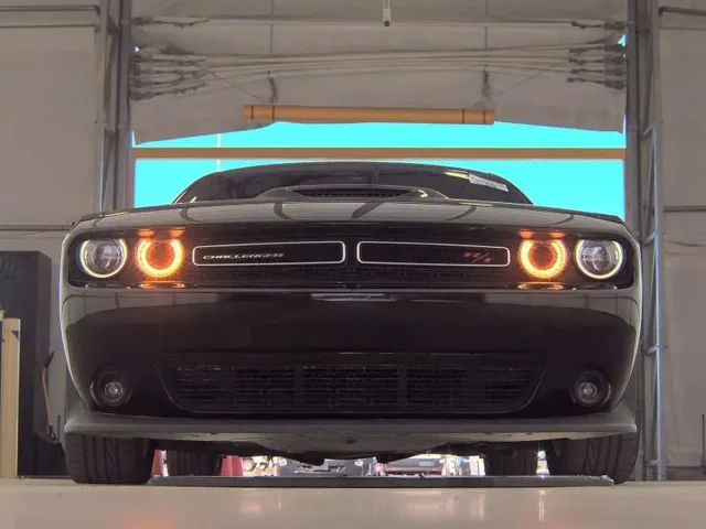 SEMINUEVOS DODGE Challenger a Estados en autogozo