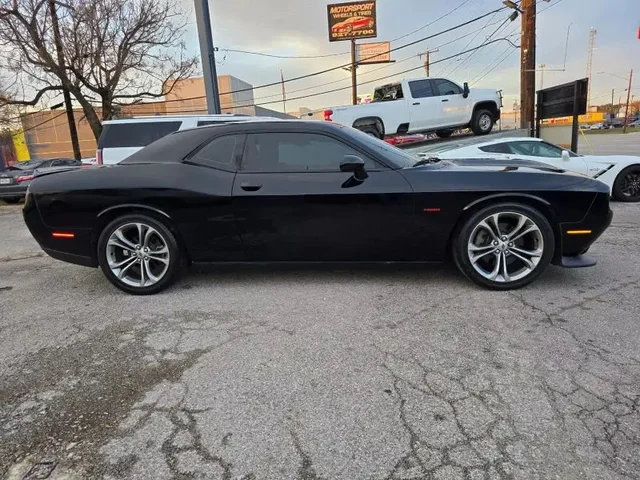 SEMINUEVOS DODGE Challenger a Estados en autogozo
