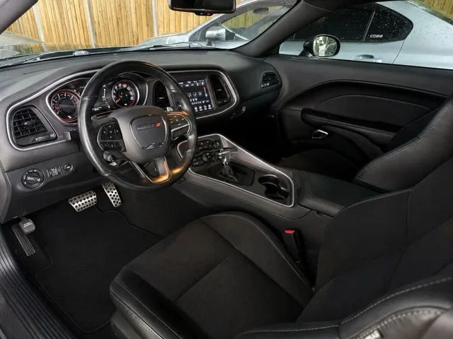 SEMINUEVOS DODGE Challenger a Estados en autogozo