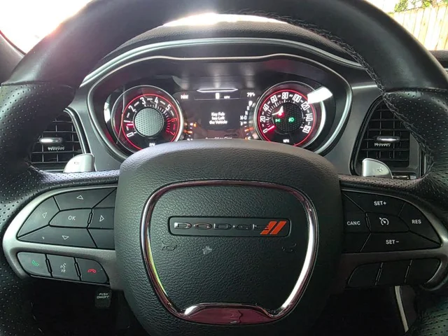 SEMINUEVOS DODGE Challenger a Estados en autogozo