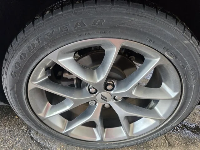 SEMINUEVOS DODGE Challenger a Estados en autogozo
