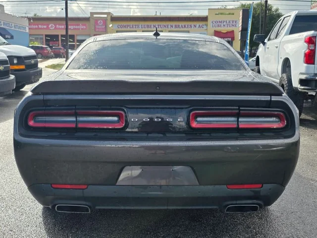 SEMINUEVOS DODGE Challenger a Estados en autogozo
