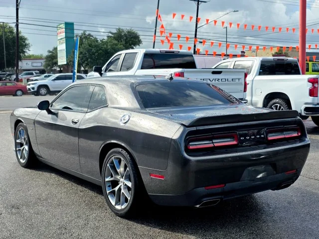 SEMINUEVOS DODGE Challenger a Estados en autogozo