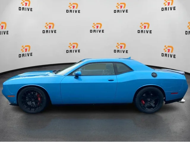 SEMINUEVOS DODGE Challenger a Estados en autogozo