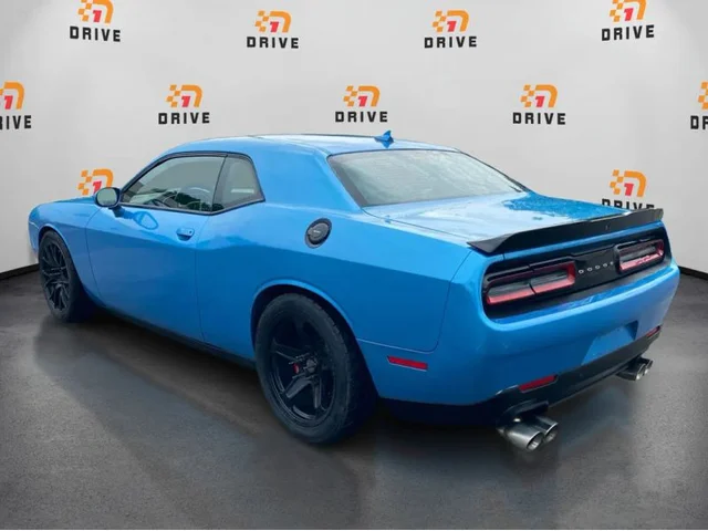SEMINUEVOS DODGE Challenger a Estados en autogozo