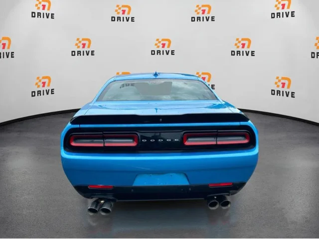 SEMINUEVOS DODGE Challenger a Estados en autogozo
