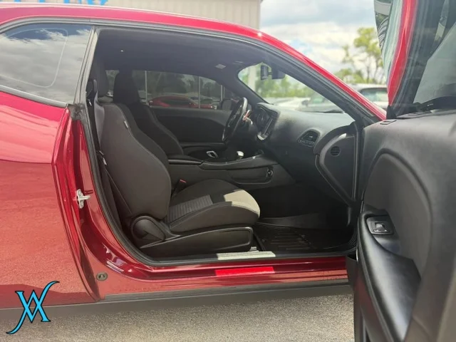 SEMINUEVOS DODGE Challenger a Estados en autogozo