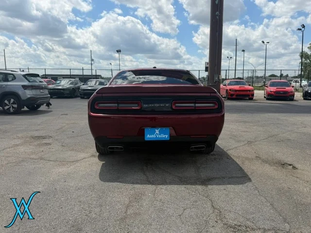 SEMINUEVOS DODGE Challenger a Estados en autogozo
