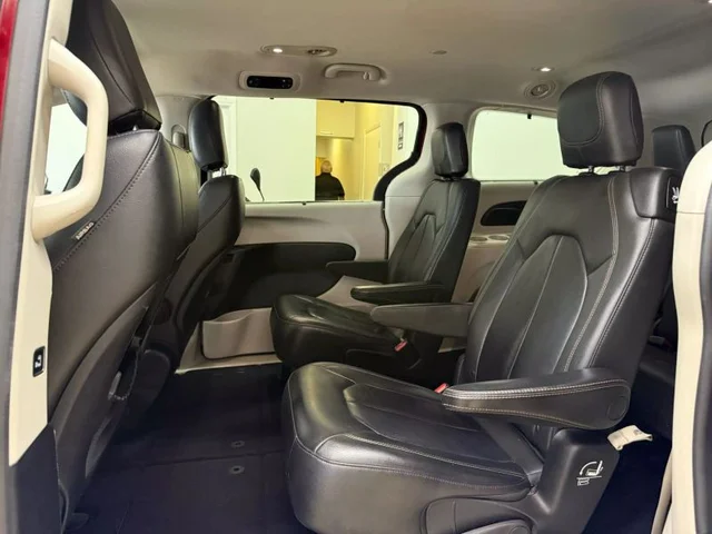 SEMINUEVOS CHRYSLER Pacifica a Estados en autogozo